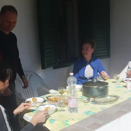 Szent Marton Vendeghaz Holiday home Doba